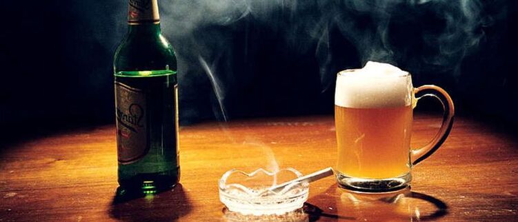 Alcohol dependence and smoking can lead to the development of psoriasis on the face